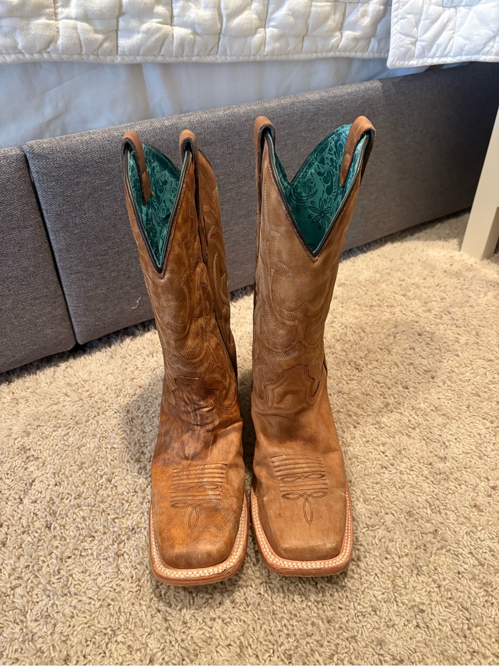Brown Leather Corral woman’s boats